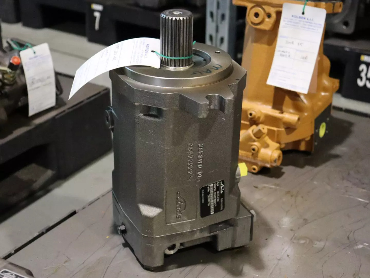 LINDE HMF 135-02 - Motor hidráulico para Maquinaria de construcción: foto 1 LINDE HMF 135-02 - Motor hidráulico para Maquinaria de construcción: foto 1