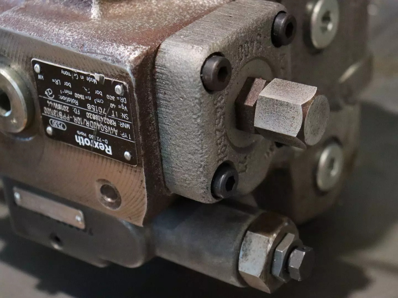 REXROTH A4VSO40DR/10R-PPB13N00 - Motor hidráulico para Equipo de manutención: foto 4 REXROTH A4VSO40DR/10R-PPB13N00 - Motor hidráulico para Equipo de manutención: foto 4