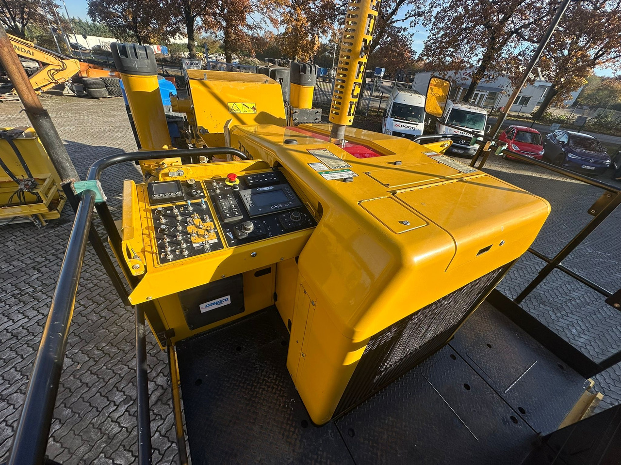 GOMACO 3300 - Extendedora de hormigón: foto 5 GOMACO 3300 - Extendedora de hormigón: foto 5