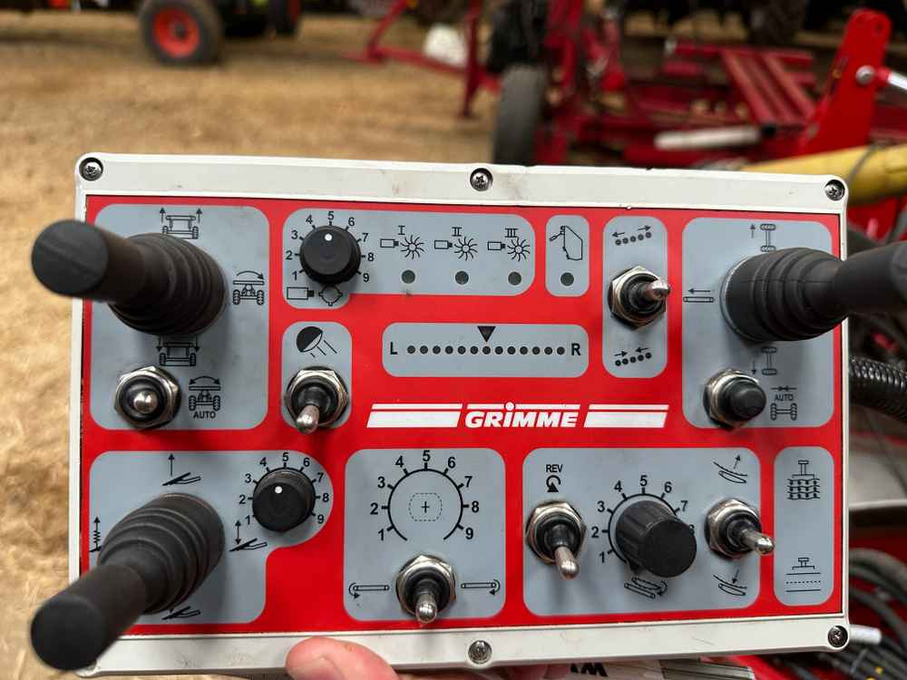 Grimme CS-150 CombiStar XL - Cosechadora de patatas: foto 3 Grimme CS-150 CombiStar XL - Cosechadora de patatas: foto 3