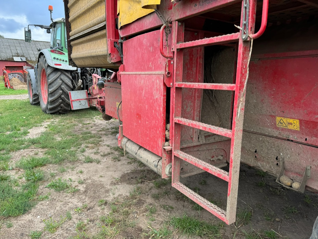 Grimme SE 170-60-UB - Cosechadora: foto 4 Grimme SE 170-60-UB - Cosechadora: foto 4