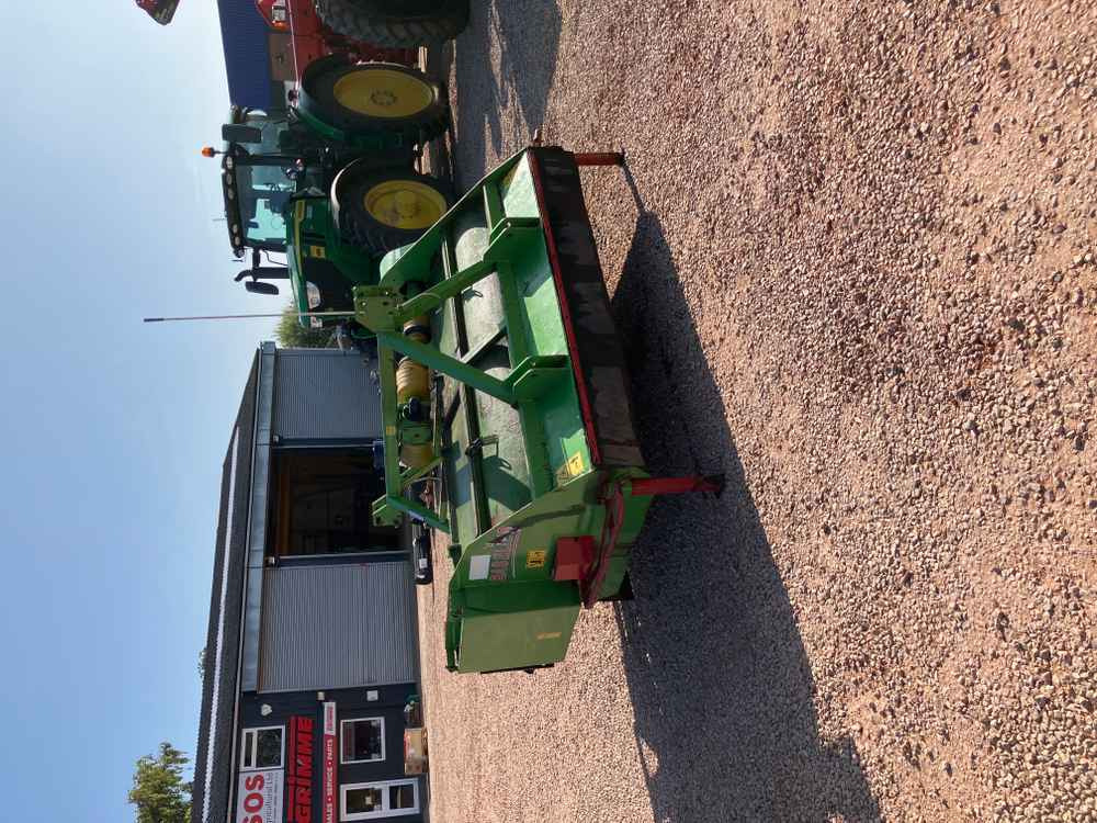 Baselier Baselier 2LKA190 2 Row Front Mounted Potato Topper - Cosechadora: foto 1 Baselier Baselier 2LKA190 2 Row Front Mounted Potato Topper - Cosechadora: foto 1