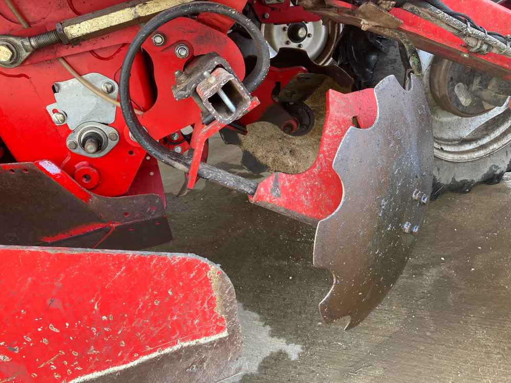 Cosechadora Grimme Grimme GL 430, 4 Row, Tilla/Cup Potato Planter combination: foto 10 Cosechadora Grimme Grimme GL 430, 4 Row, Tilla/Cup Potato Planter combination: foto 10