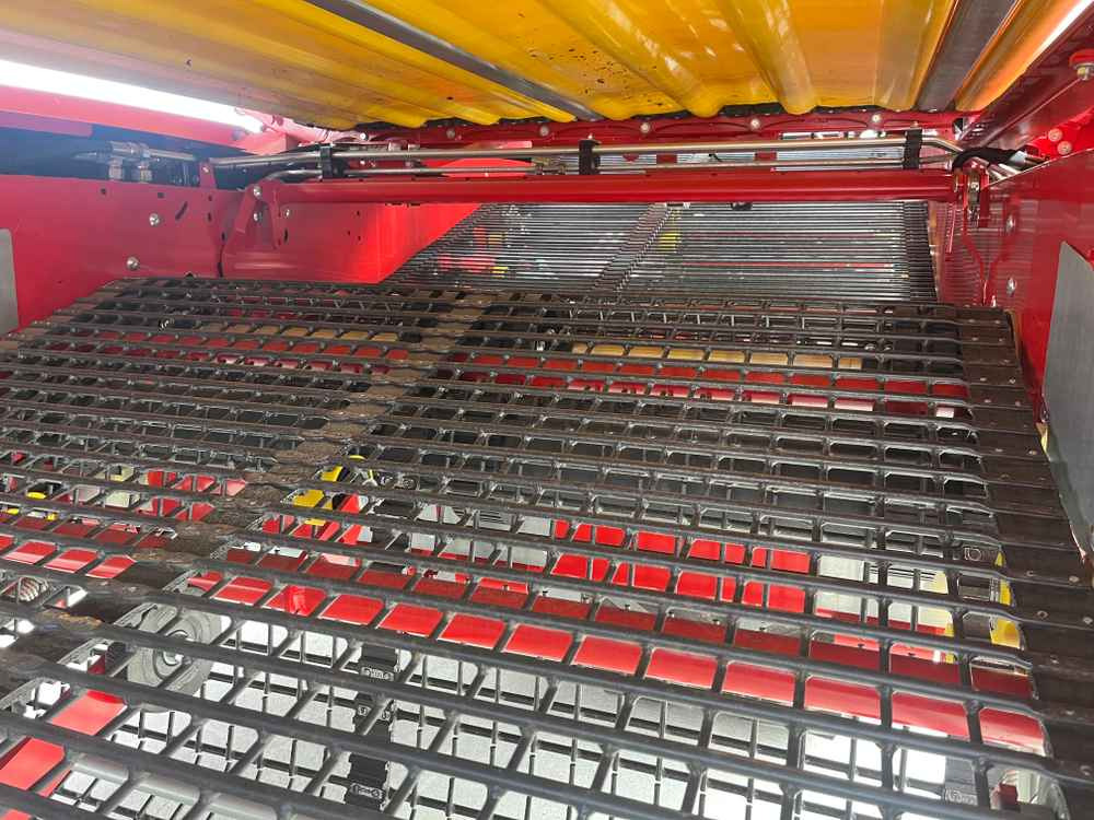 Grimme VARITRON 270 PLATINUM TT - Cosechadora: foto 4 Grimme VARITRON 270 PLATINUM TT - Cosechadora: foto 4