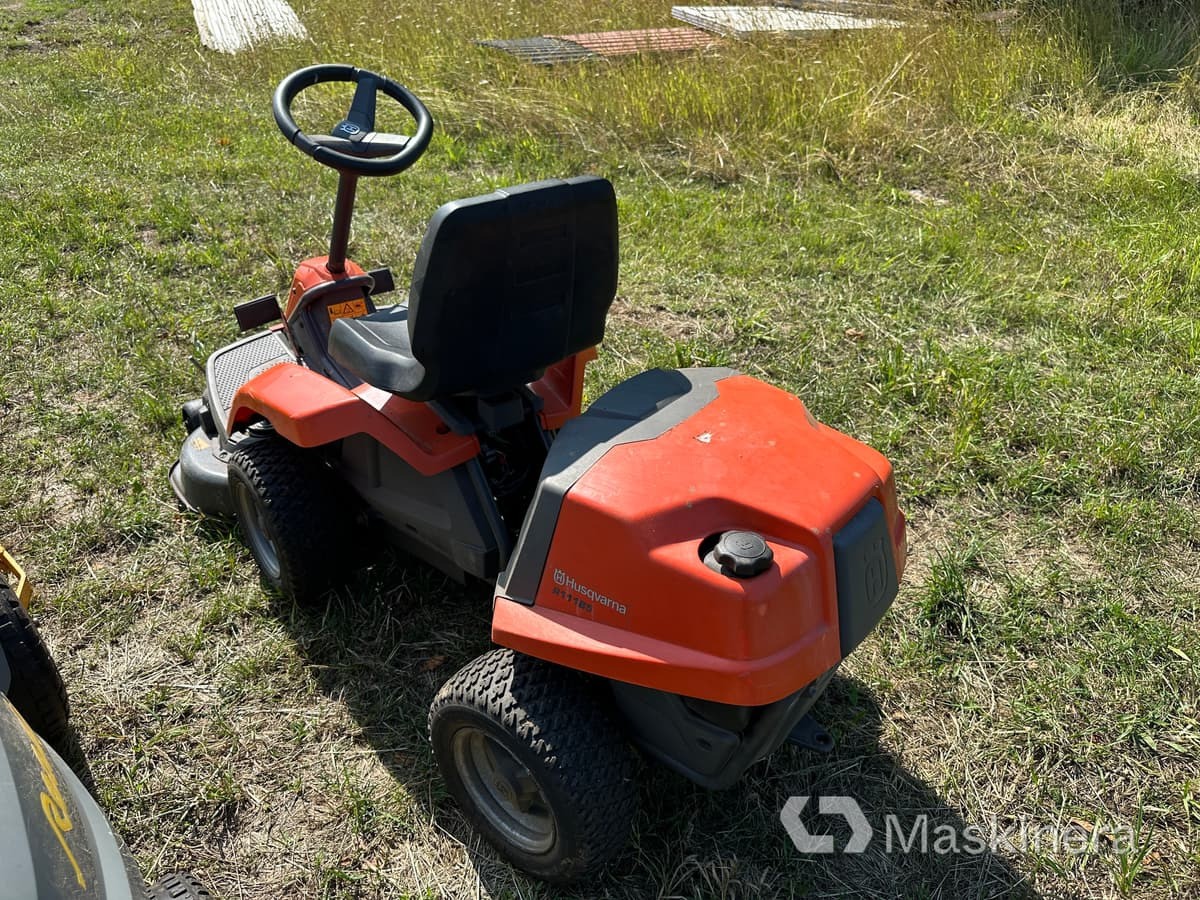 Åkgräsklippare Husqvarna R111B5 - Cortacésped: foto 5 Åkgräsklippare Husqvarna R111B5 - Cortacésped: foto 5