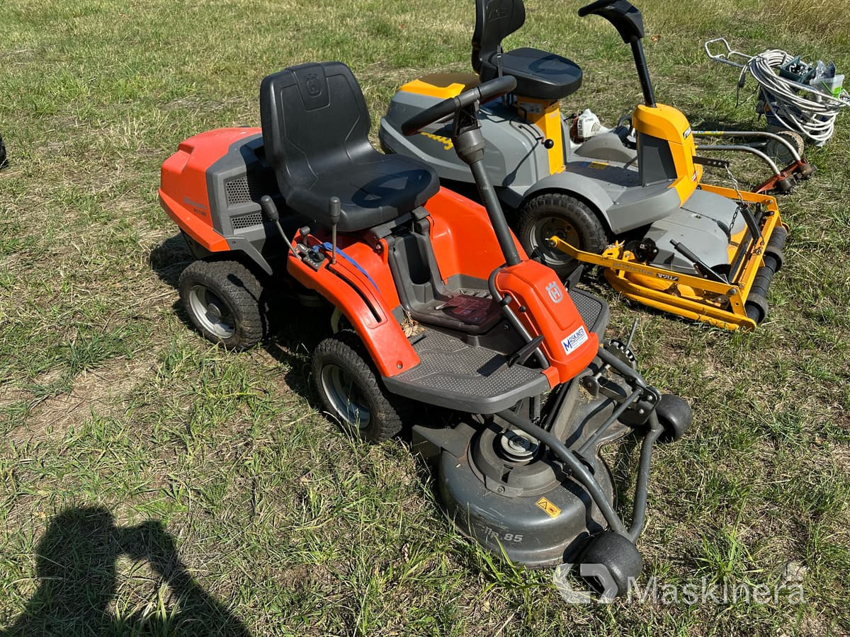 Åkgräsklippare Husqvarna R111B5 - Cortacésped: foto 1 Åkgräsklippare Husqvarna R111B5 - Cortacésped: foto 1