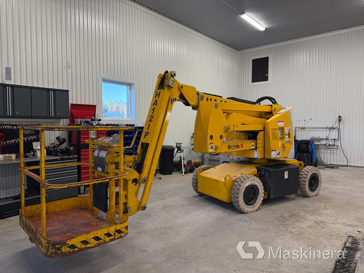 Articule HA12IP Bomlift Articule HA12IP - Plataforma articulada: foto 1 Articule HA12IP Bomlift Articule HA12IP - Plataforma articulada: foto 1