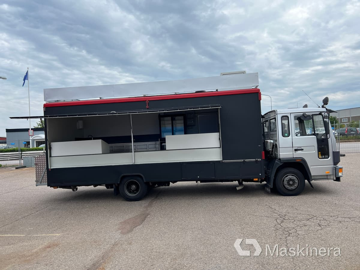 Foodtruck Volvo FL611 4X2 - Camión tienda: foto 4 Foodtruck Volvo FL611 4X2 - Camión tienda: foto 4