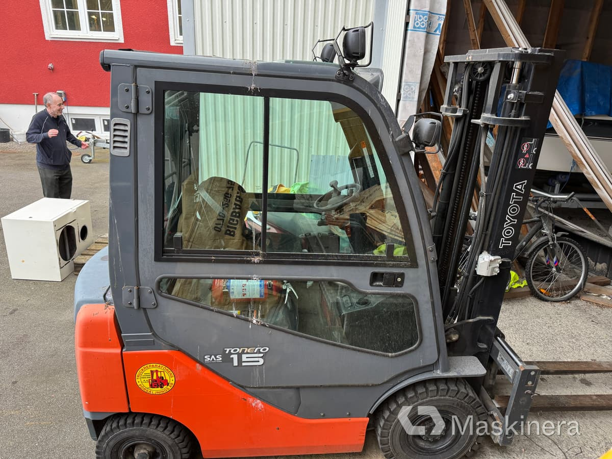 Gaffeltruck Toyota 8FDF15 - Carretilla elevadora diésel: foto 4 Gaffeltruck Toyota 8FDF15 - Carretilla elevadora diésel: foto 4