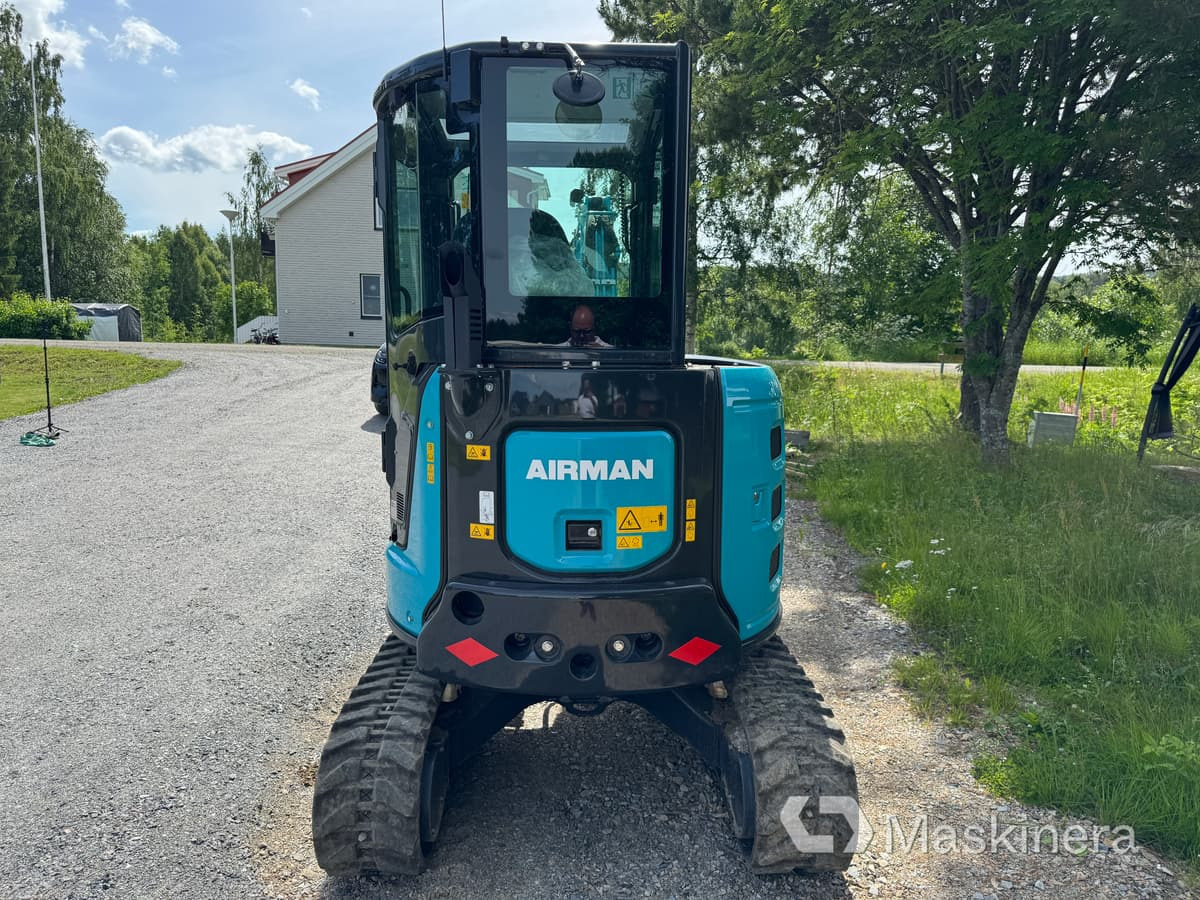 Grävmaskin Airman AX33u-7 med tillbehör - Excavadora de cadenas: foto 4 Grävmaskin Airman AX33u-7 med tillbehör - Excavadora de cadenas: foto 4