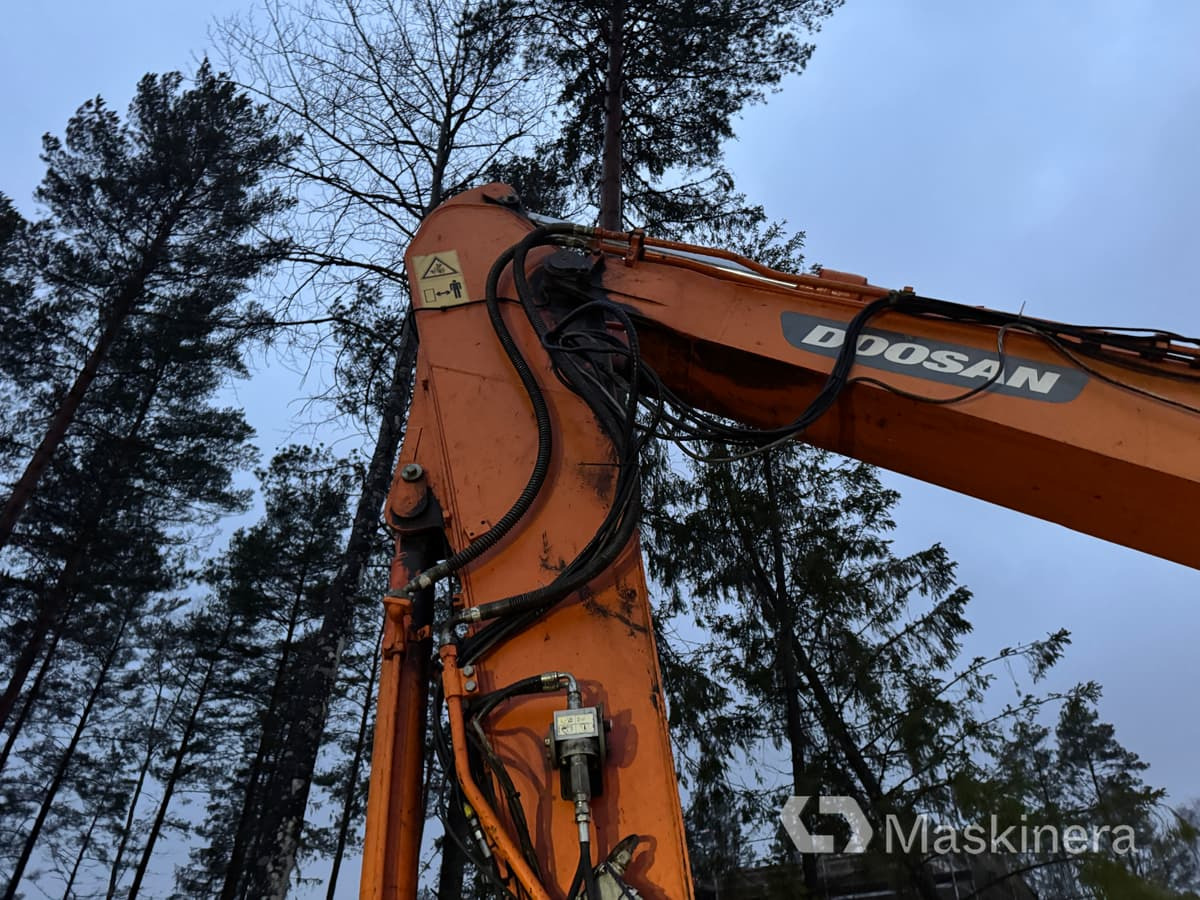 Excavadora de cadenas Grävmaskin Doosan DX140LC: foto 22 Excavadora de cadenas Grävmaskin Doosan DX140LC: foto 22