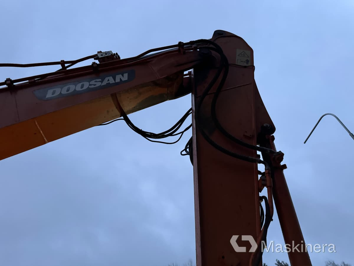 Excavadora de cadenas Grävmaskin Doosan DX140LC: foto 25 Excavadora de cadenas Grävmaskin Doosan DX140LC: foto 25