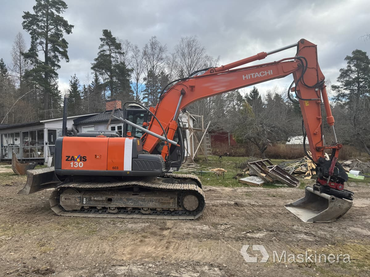 Grävmaskin Hitachi ZX130-3 - Excavadora de cadenas: foto 5 Grävmaskin Hitachi ZX130-3 - Excavadora de cadenas: foto 5