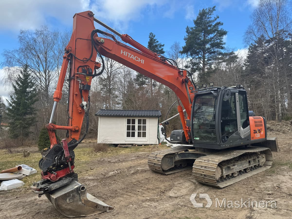 Grävmaskin Hitachi ZX130-3 - Excavadora de cadenas: foto 1 Grävmaskin Hitachi ZX130-3 - Excavadora de cadenas: foto 1