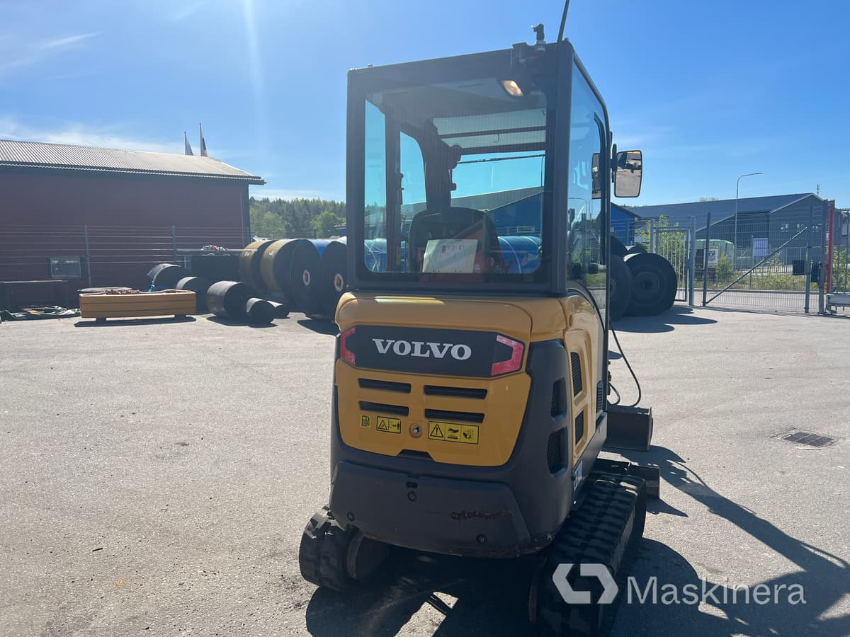 Excavadora de cadenas Grävmaskin Volvo EC18D med maskintrailer och redskap: foto 6
