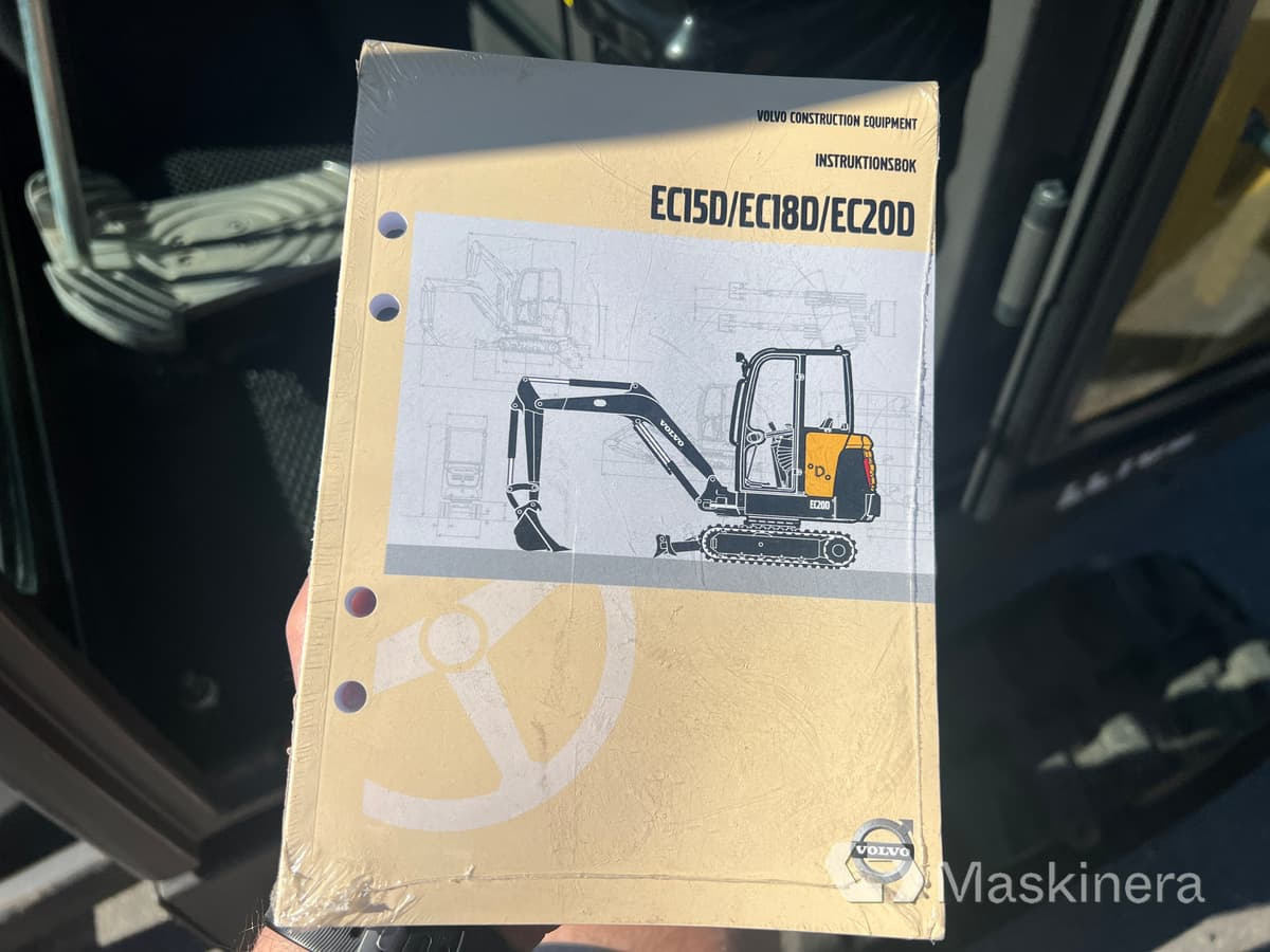 Excavadora de cadenas Grävmaskin Volvo EC18D med maskintrailer och redskap: foto 43
