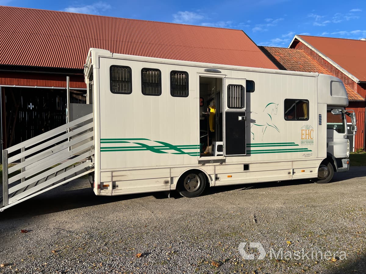 Hästlastbil MAN TGL 10.210 4X2 BL - Camión para caballos: foto 5 Hästlastbil MAN TGL 10.210 4X2 BL - Camión para caballos: foto 5