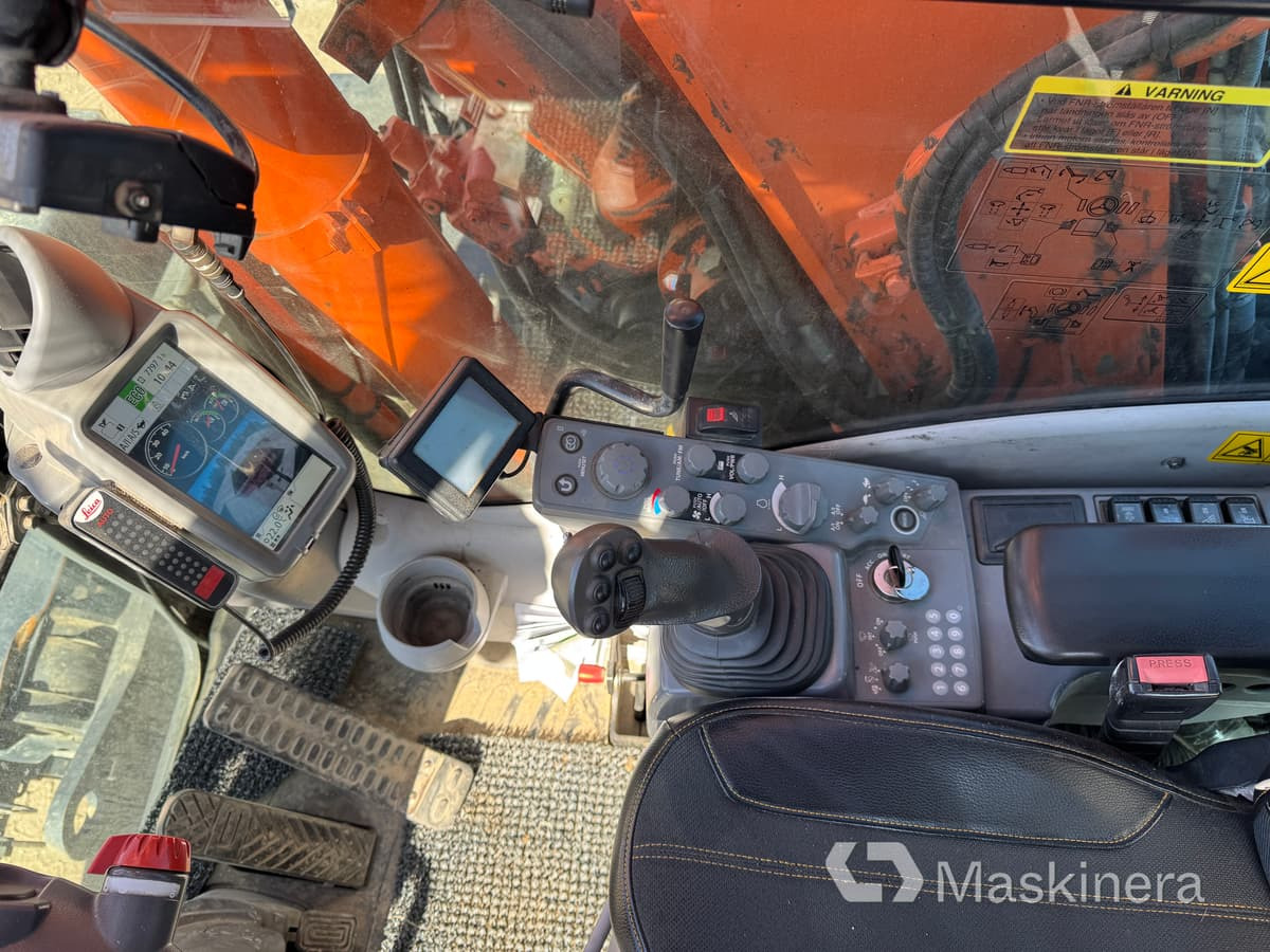 Leasing de  Hitachi ZX170W-5B Hjulgrävare Hitachi ZX170W med vagn Hitachi ZX170W-5B Hjulgrävare Hitachi ZX170W med vagn: foto 14