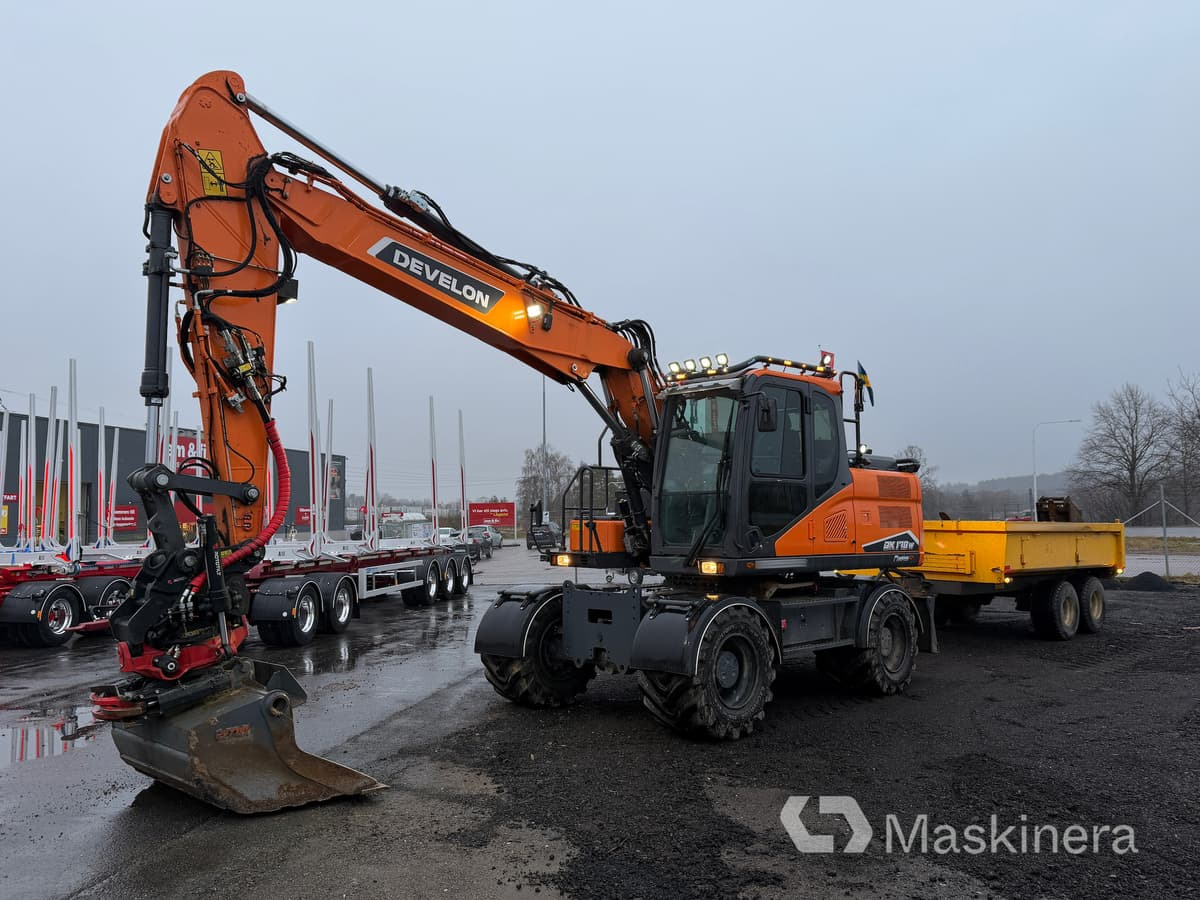 Hjulgrävare Develon DX170W-7 med tillbehör - Excavadora de cadenas: foto 1 Hjulgrävare Develon DX170W-7 med tillbehör - Excavadora de cadenas: foto 1