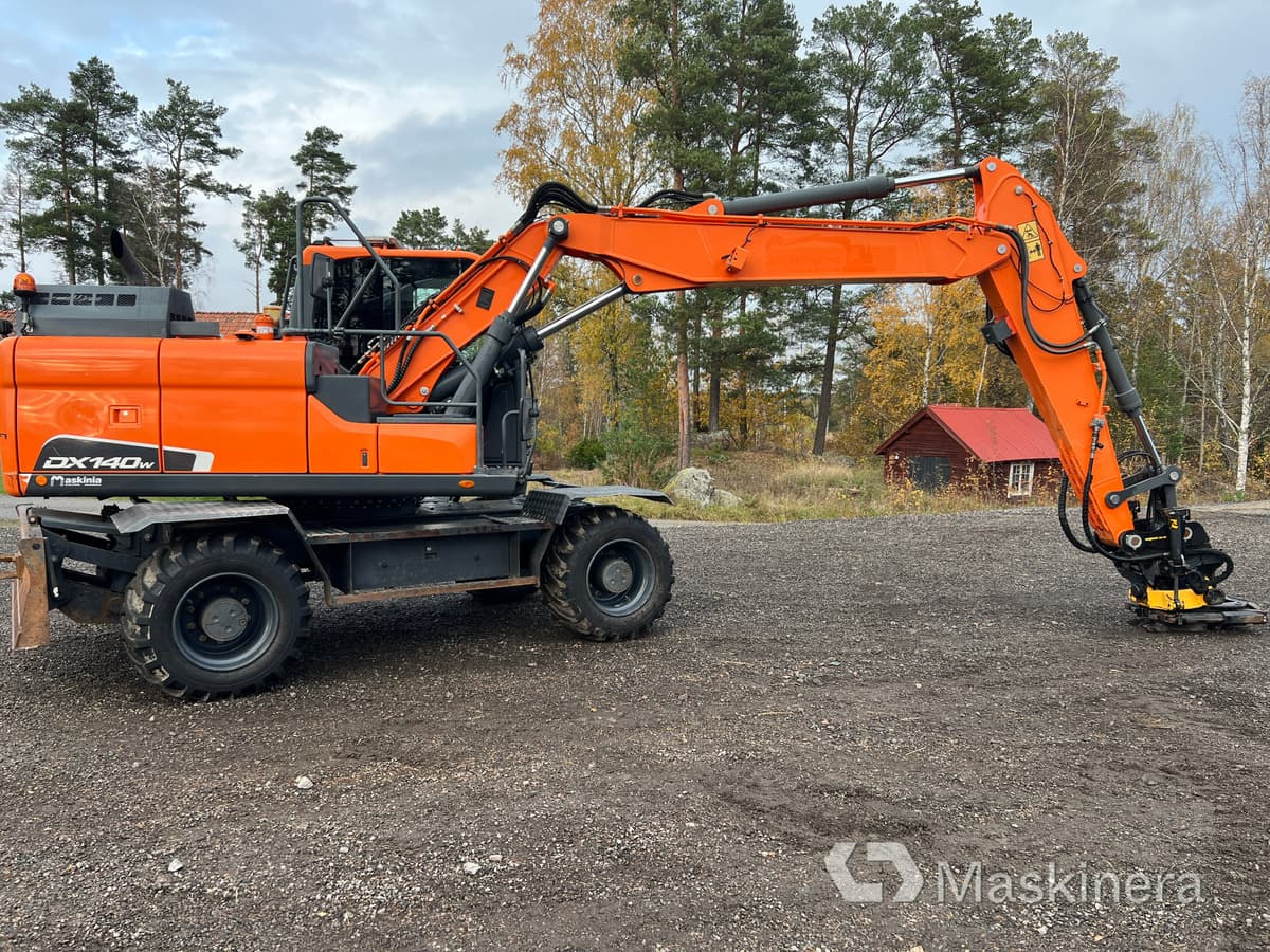 Hjulgrävare Doosan DX140-5 - Excavadora de cadenas: foto 4 Hjulgrävare Doosan DX140-5 - Excavadora de cadenas: foto 4