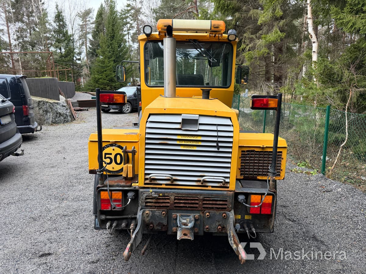 Hjullastare Lundberg 4200 Ls med vikplog - Cargadora de ruedas: foto 5 Hjullastare Lundberg 4200 Ls med vikplog - Cargadora de ruedas: foto 5