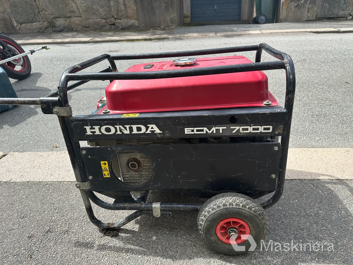 Honda ECMT 7000 Elverk Honda ECMT 7000 - Generador industriale: foto 4 Honda ECMT 7000 Elverk Honda ECMT 7000 - Generador industriale: foto 4