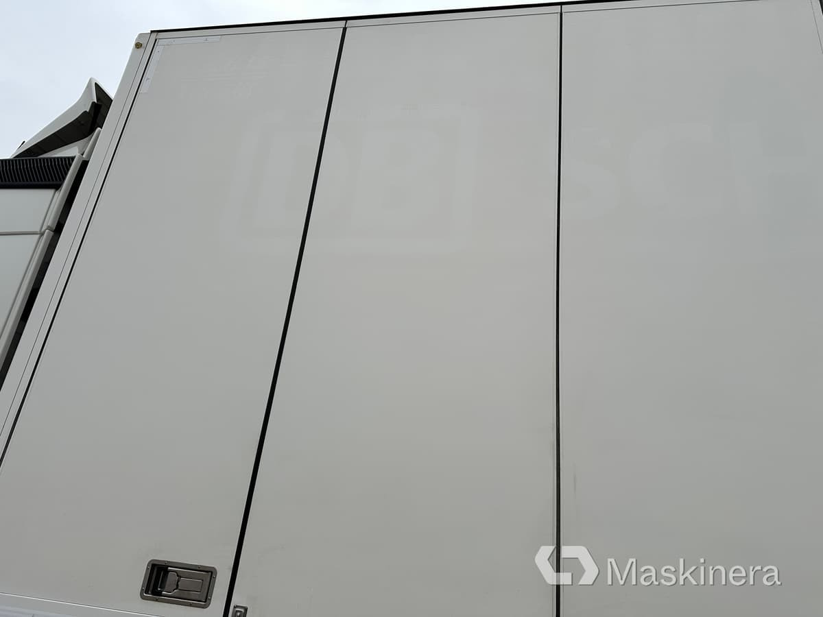 Camión caja cerrada Lastbil Volvo FH 2018 Euro 6: foto 15