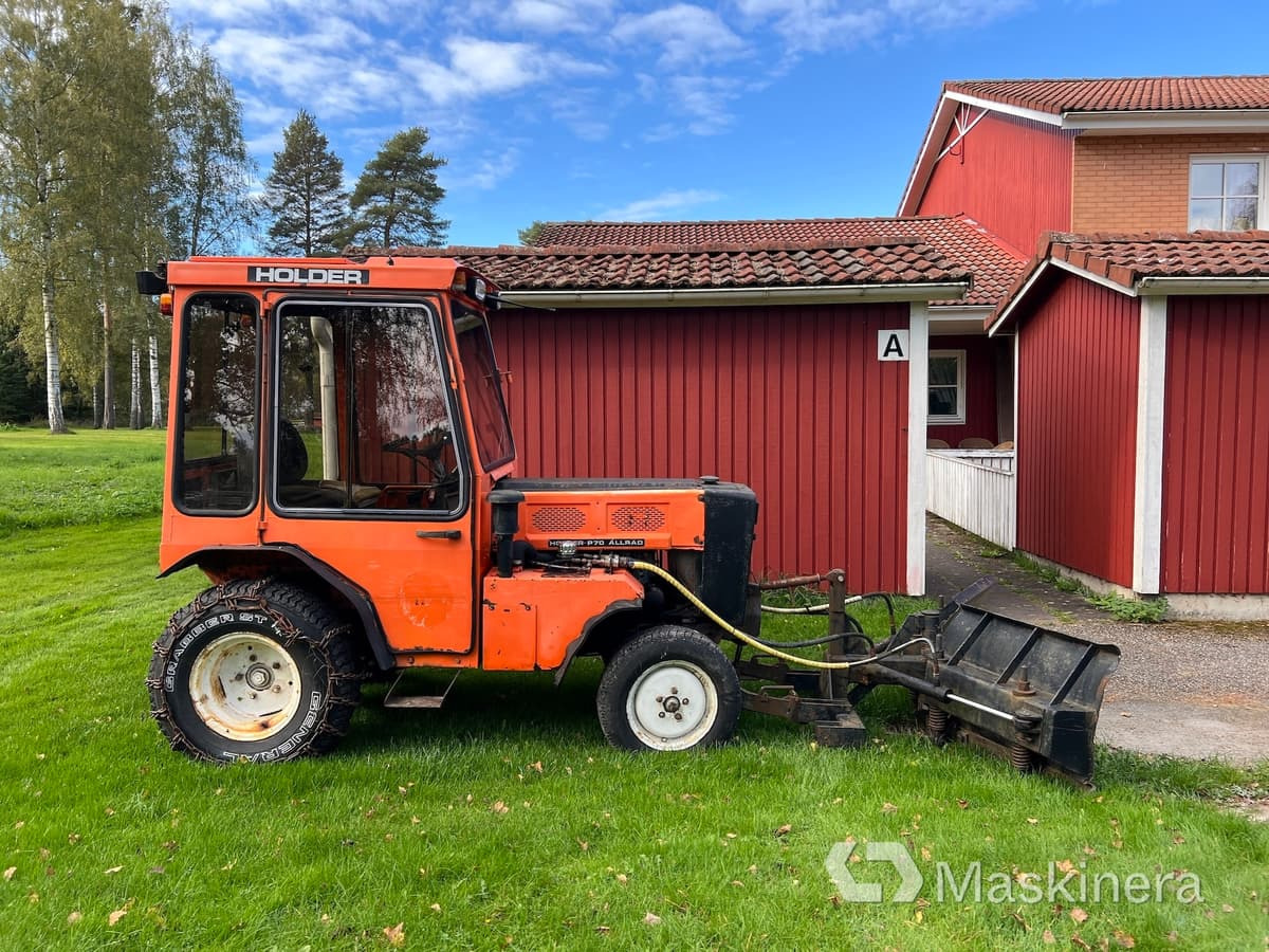 Redskapsbärare Holder P70-460 2wd - Tractor municipal: foto 4 Redskapsbärare Holder P70-460 2wd - Tractor municipal: foto 4