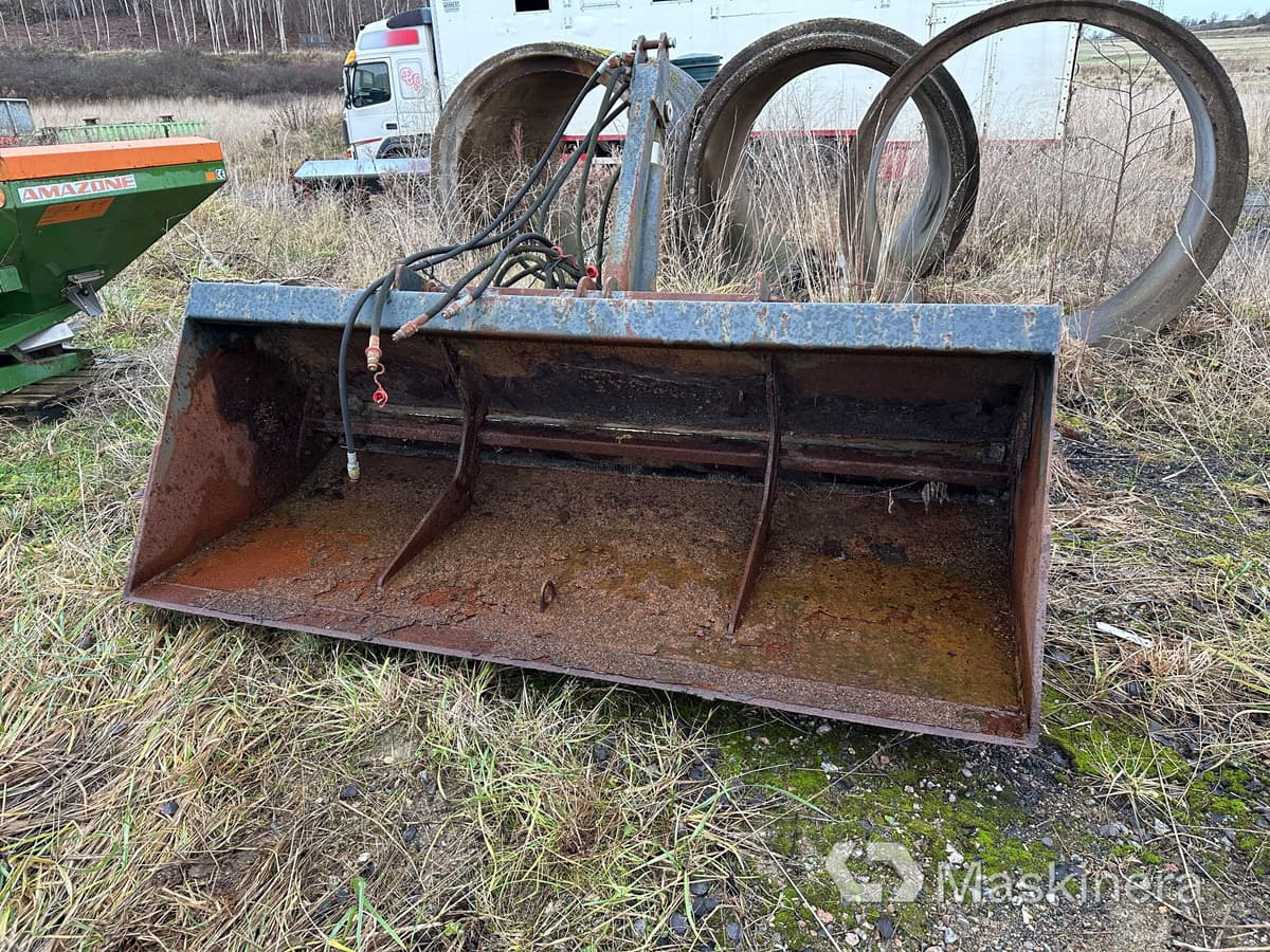 Sandspridare Valsspridare YSTA - Esparcidor de sal: foto 3 Sandspridare Valsspridare YSTA - Esparcidor de sal: foto 3