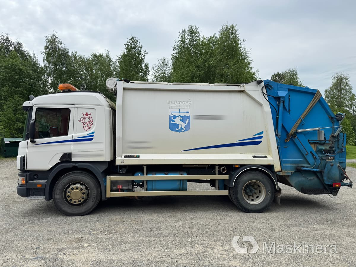 Scania P94DB 4X2 NA 230 Sopbil Scania P94DB 4X2 Baklastare - Camión de basura: foto 2 Scania P94DB 4X2 NA 230 Sopbil Scania P94DB 4X2 Baklastare - Camión de basura: foto 2