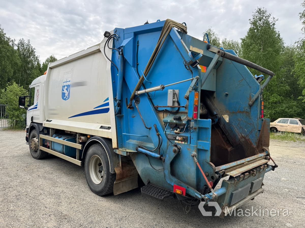 Scania P94DB 4X2 NA 230 Sopbil Scania P94DB 4X2 Baklastare - Camión de basura: foto 3 Scania P94DB 4X2 NA 230 Sopbil Scania P94DB 4X2 Baklastare - Camión de basura: foto 3