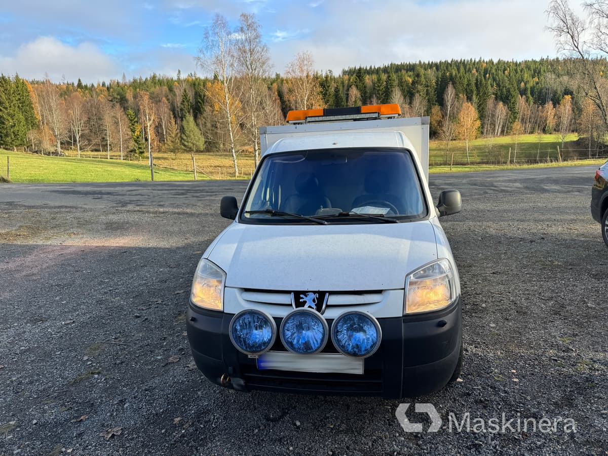 Skåpbil Peugeot Partner 1.6 HDI - Furgoneta pequeña: foto 2 Skåpbil Peugeot Partner 1.6 HDI - Furgoneta pequeña: foto 2