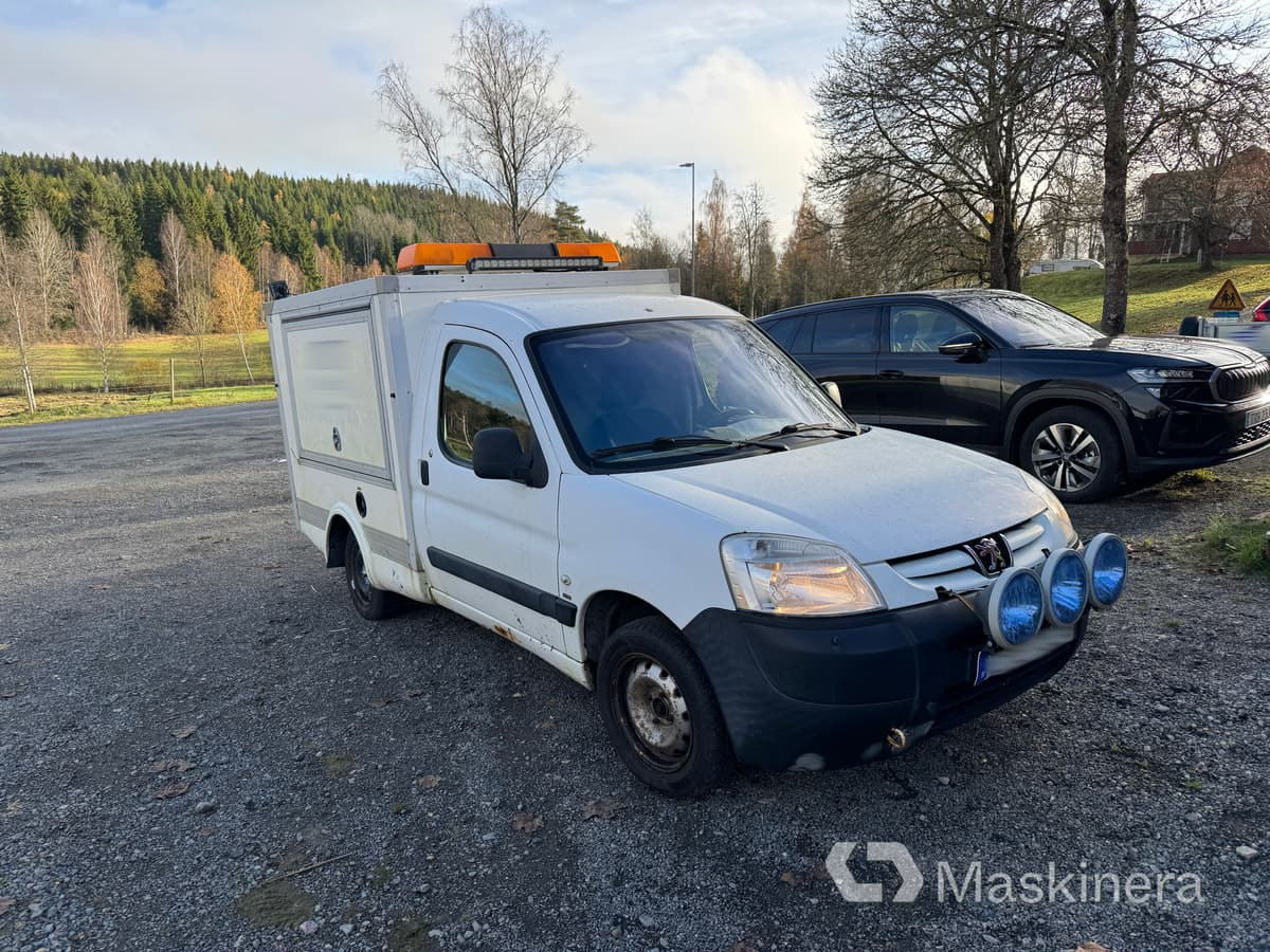 Skåpbil Peugeot Partner 1.6 HDI - Furgoneta pequeña: foto 3 Skåpbil Peugeot Partner 1.6 HDI - Furgoneta pequeña: foto 3