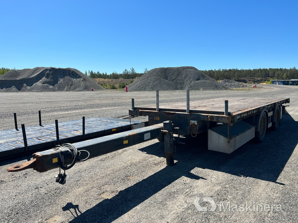 Släp Närko C2YP53G11 med ramper - Remolque plataforma/ Caja abierta: foto 1 Släp Närko C2YP53G11 med ramper - Remolque plataforma/ Caja abierta: foto 1