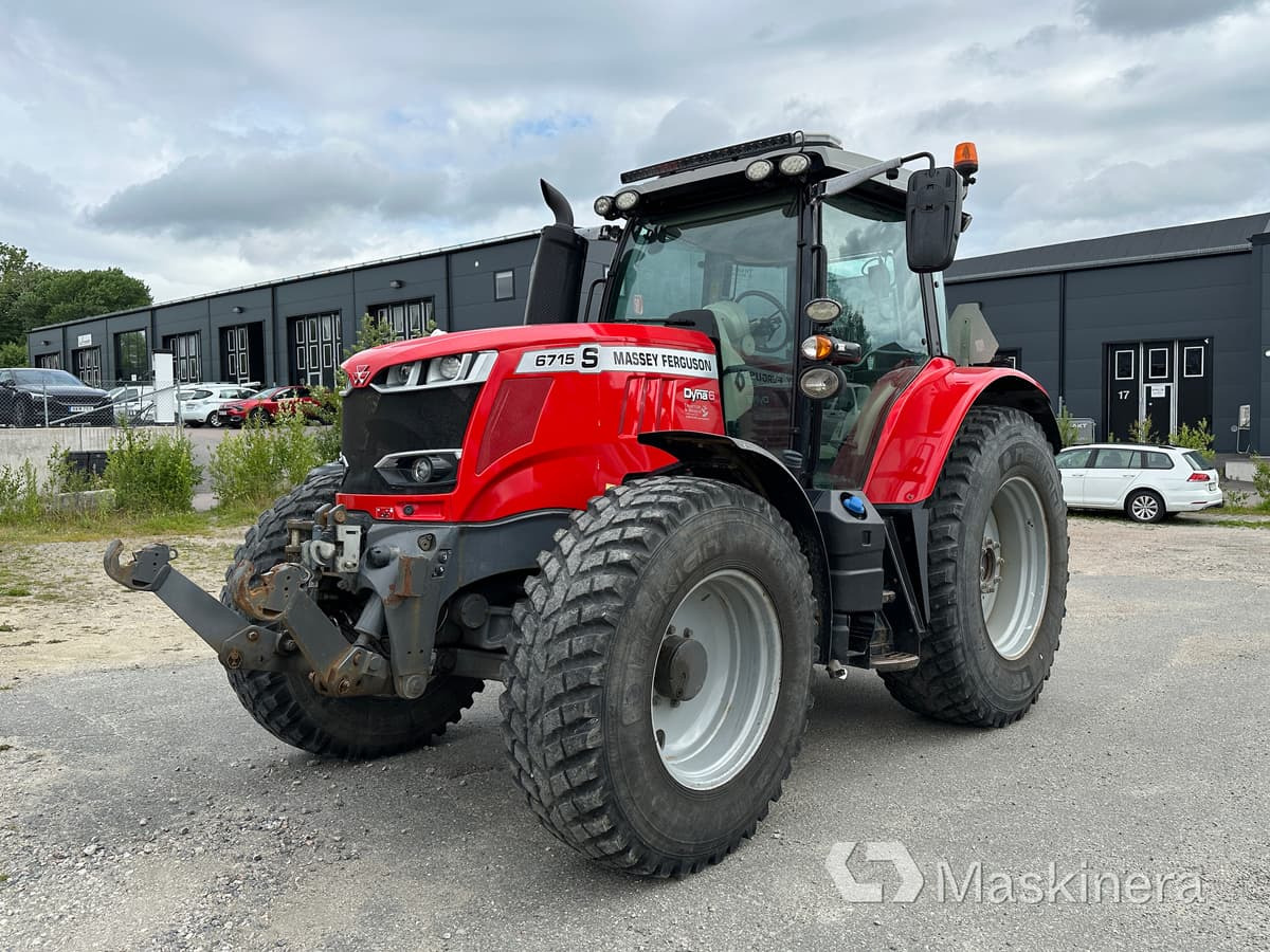 Traktor Massey Fergusson MF 6715 S + Bigab 10-14 G2 - Tractor: foto 1 Traktor Massey Fergusson MF 6715 S + Bigab 10-14 G2 - Tractor: foto 1