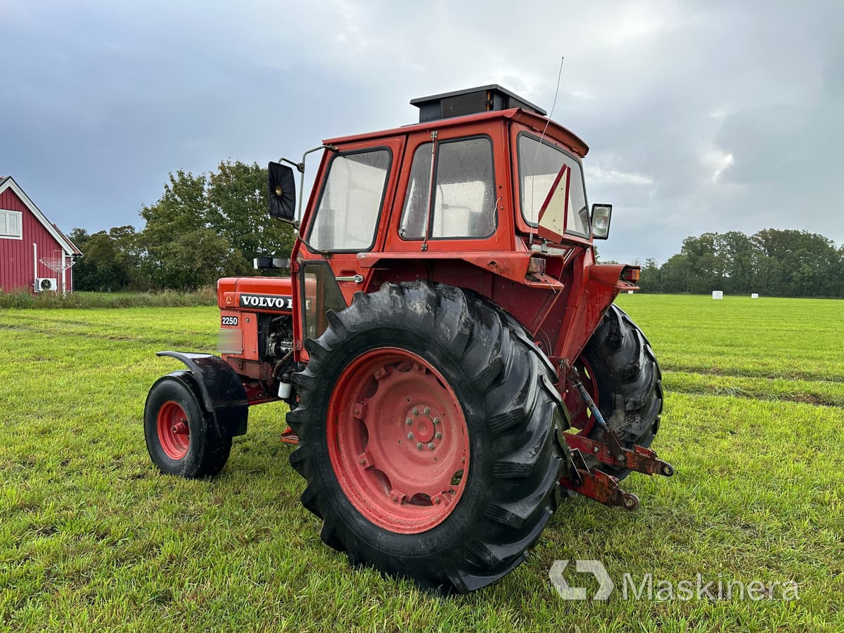 Volvo BM 2250 Traktor Volvo BM 2250 - Tractor: foto 3 Volvo BM 2250 Traktor Volvo BM 2250 - Tractor: foto 3