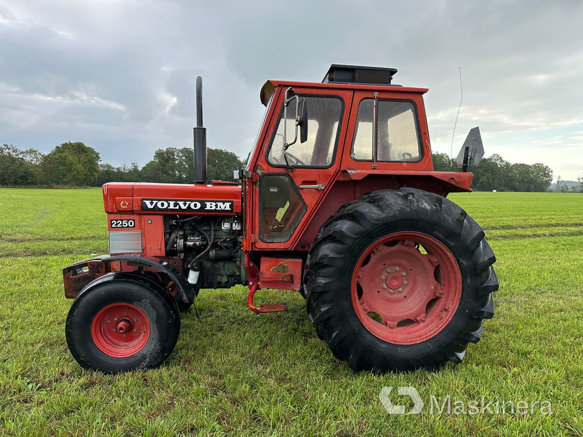 Volvo BM 2250 Traktor Volvo BM 2250 - Tractor: foto 2 Volvo BM 2250 Traktor Volvo BM 2250 - Tractor: foto 2