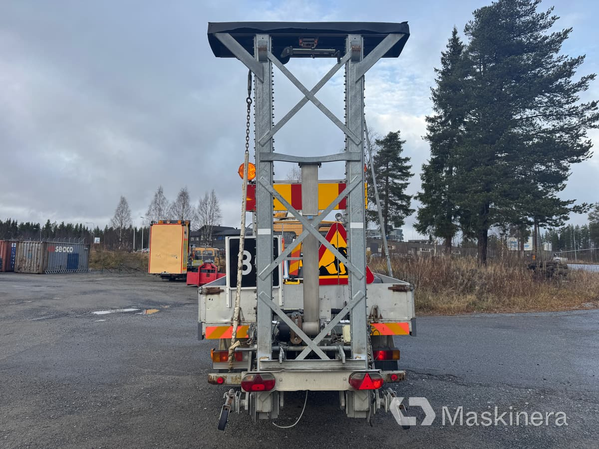 Volvo FL611 4X2 TMA-bil Volvo FL611 - Camión caja abierta: foto 4 Volvo FL611 4X2 TMA-bil Volvo FL611 - Camión caja abierta: foto 4