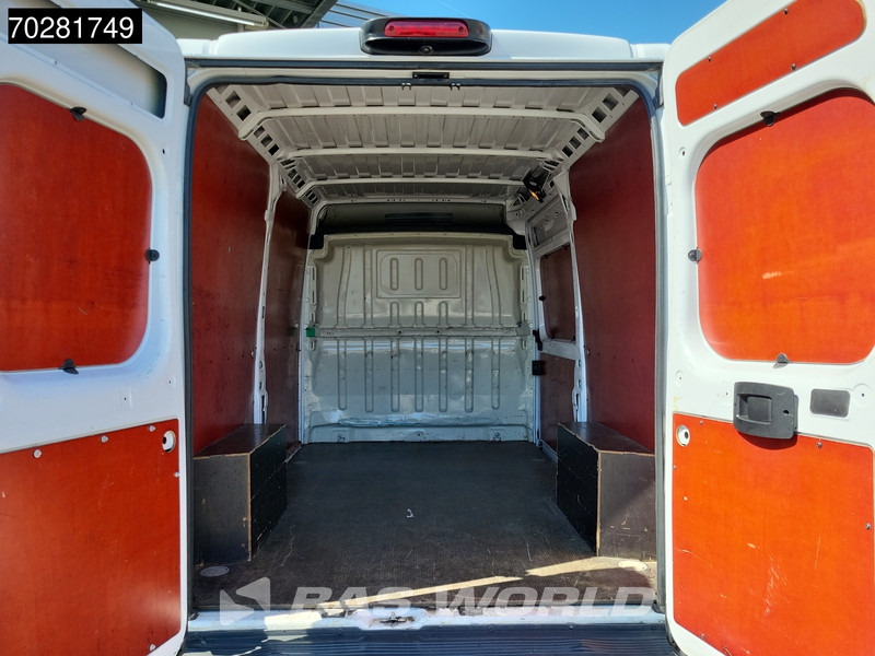 Fiat Ducato 150PK 11m3 Airco Trekhaak Cruise control - Furgón: foto 3 Fiat Ducato 150PK 11m3 Airco Trekhaak Cruise control - Furgón: foto 3