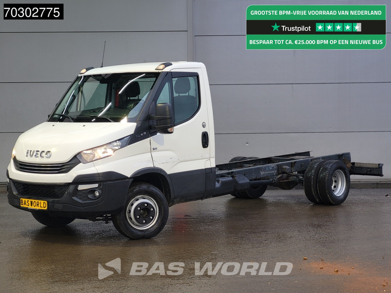 Iveco Daily 70C21 3.0L Automaat Luchtvering 435cm WB 210PK Chassis Cabine Airco Cruise Standkachel Euro6 Chassis Fahrgestell Airco Cruise co - Furgoneta: foto 1 Iveco Daily 70C21 3.0L Automaat Luchtvering 435cm WB 210PK Chassis Cabine Airco Cruise Standkachel Euro6 Chassis Fahrgestell Airco Cruise co - Furgoneta: foto 1