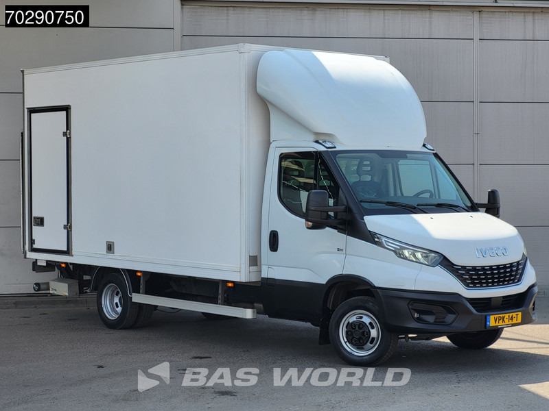Iveco Daily 35C18 3.0L Laadklep Automaat Zijdeur Bakwagen Dubbellucht LED Cruise Airco Euro6 Meubelbak Koffer 22m3 Airco Cruise control - Furgoneta caja cerrada: foto 5 Iveco Daily 35C18 3.0L Laadklep Automaat Zijdeur Bakwagen Dubbellucht LED Cruise Airco Euro6 Meubelbak Koffer 22m3 Airco Cruise control - Furgoneta caja cerrada: foto 5