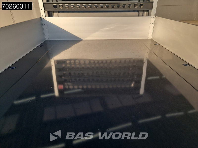 Furgoneta basculante Iveco Daily 35C21 3 zijdige Kipper Dubbel Cabine 210PK 3.0L Dubbellucht Airco Cruise LED Camera Tipper Benne Kieper 2m3 Airco: foto 9 Furgoneta basculante Iveco Daily 35C21 3 zijdige Kipper Dubbel Cabine 210PK 3.0L Dubbellucht Airco Cruise LED Camera Tipper Benne Kieper 2m3 Airco: foto 9