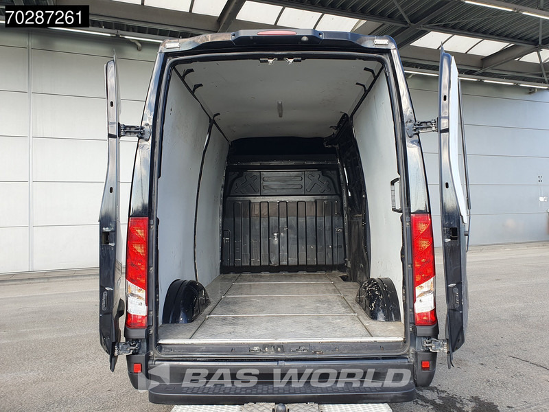 Iveco Daily 35S16 Automaat L2H2 3,5t Trekhaak Airco Cruise Camera Euro6 L2 11m3 Airco Trekhaak Cruise control - Furgón: foto 3 Iveco Daily 35S16 Automaat L2H2 3,5t Trekhaak Airco Cruise Camera Euro6 L2 11m3 Airco Trekhaak Cruise control - Furgón: foto 3