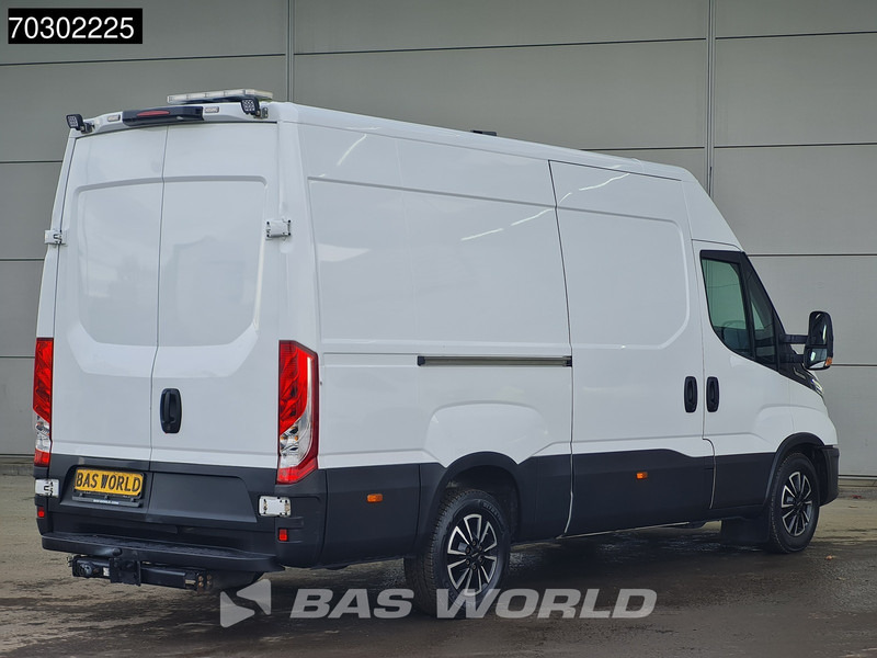 Iveco Daily 35S16 Automaat L2H2 3,5t Trekhaak LED ACC Navi Airco Camera Standkachel Euro6 L2 Airco Trekhaak - Furgón: foto 5 Iveco Daily 35S16 Automaat L2H2 3,5t Trekhaak LED ACC Navi Airco Camera Standkachel Euro6 L2 Airco Trekhaak - Furgón: foto 5