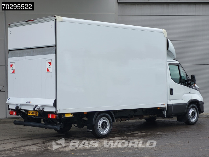 Iveco Daily 35S16 Laadklep Automaat Bakwagen 160PK Airco Camera Euro6 Meubelbak Koffer 21m3 Airco - Furgoneta caja cerrada: foto 2 Iveco Daily 35S16 Laadklep Automaat Bakwagen 160PK Airco Camera Euro6 Meubelbak Koffer 21m3 Airco - Furgoneta caja cerrada: foto 2