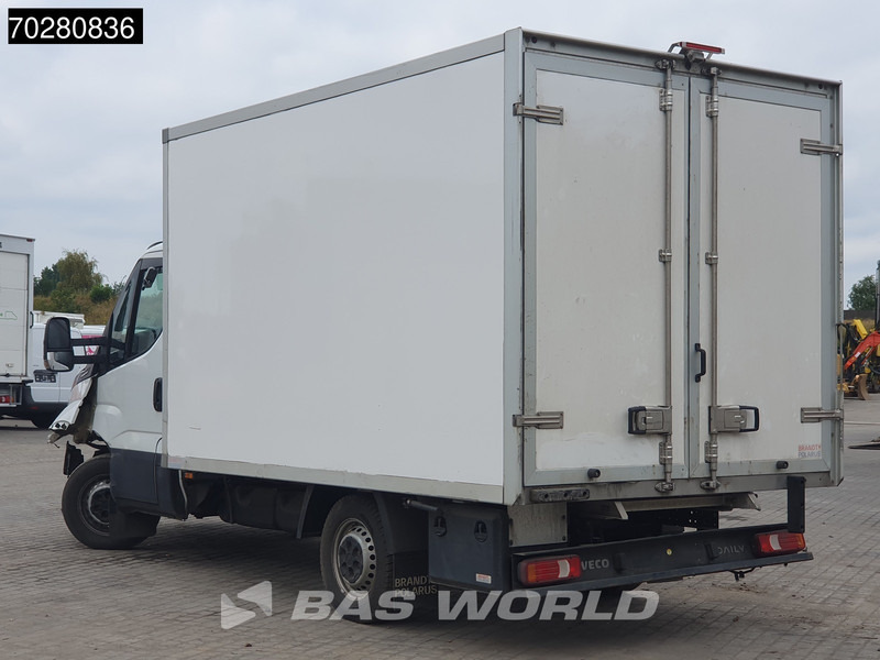 Iveco Daily 35S16 SCHADE! Koelwagen Zijdeur Carrier Xarios Airco Camera Euro6 Koel Koeler Kühl Kühler Kühlwagen Kühlkoffer 13m3 Airco - Furgoneta frigorifica: foto 2 Iveco Daily 35S16 SCHADE! Koelwagen Zijdeur Carrier Xarios Airco Camera Euro6 Koel Koeler Kühl Kühler Kühlwagen Kühlkoffer 13m3 Airco - Furgoneta frigorifica: foto 2