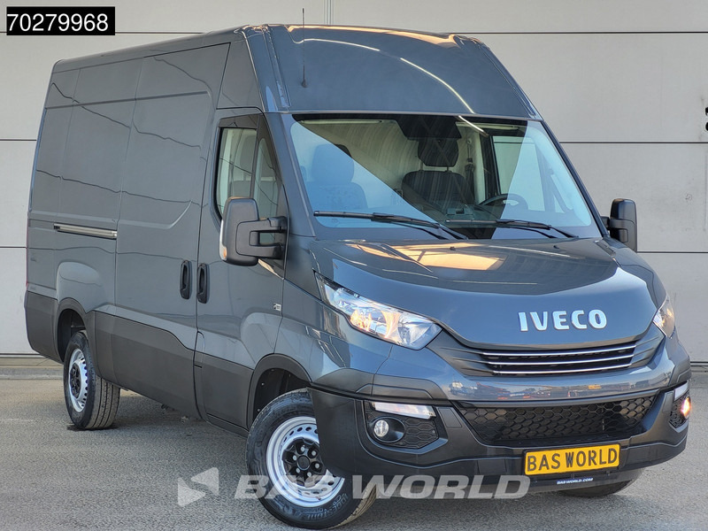 Iveco Daily 35S18 3.0L Automaat L2H2 3,5t Trekhaak Airco Cruise Camera L2 12m3 Airco Trekhaak Cruise control - Furgón: foto 3 Iveco Daily 35S18 3.0L Automaat L2H2 3,5t Trekhaak Airco Cruise Camera L2 12m3 Airco Trekhaak Cruise control - Furgón: foto 3