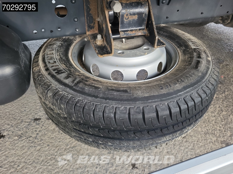 Leasing de Iveco Daily 60C18 3.0L Automaat Laadklep 180PK Schuifzeilen Zeilen Airco Cruise D'Hollandia Euro6 Schuifzeil Koffer Gesloten laadbak Airco C Iveco Daily 60C18 3.0L Automaat Laadklep 180PK Schuifzeilen Zeilen Airco Cruise D'Hollandia Euro6 Schuifzeil Koffer Gesloten laadbak Airco C: foto 19