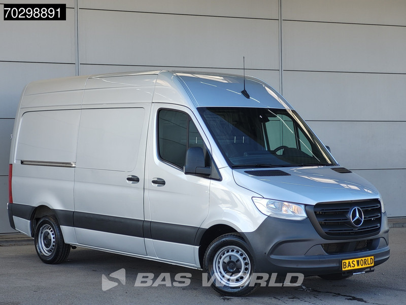 Mercedes-Benz Sprinter 315 CDI COMING SOON! Automaat L2H2 150PK Airco Camera Parkeersensoren MBUX CarPlay Euro6 L2 12m3 Airco - Furgoneta pequeña: foto 3 Mercedes-Benz Sprinter 315 CDI COMING SOON! Automaat L2H2 150PK Airco Camera Parkeersensoren MBUX CarPlay Euro6 L2 12m3 Airco - Furgoneta pequeña: foto 3