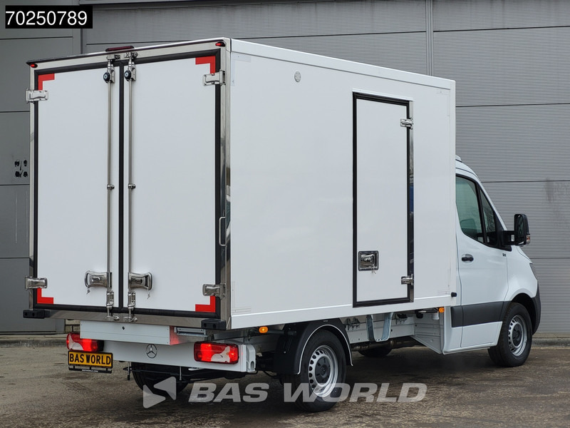 Leasing de Mercedes-Benz Sprinter 315 CDI Koelwagen 2025model Thermo King V-300max 230V stekker Bakwagen Koel Kühlwagen 13m3 Airco Cruise control Mercedes-Benz Sprinter 315 CDI Koelwagen 2025model Thermo King V-300max 230V stekker Bakwagen Koel Kühlwagen 13m3 Airco Cruise control: foto 7
